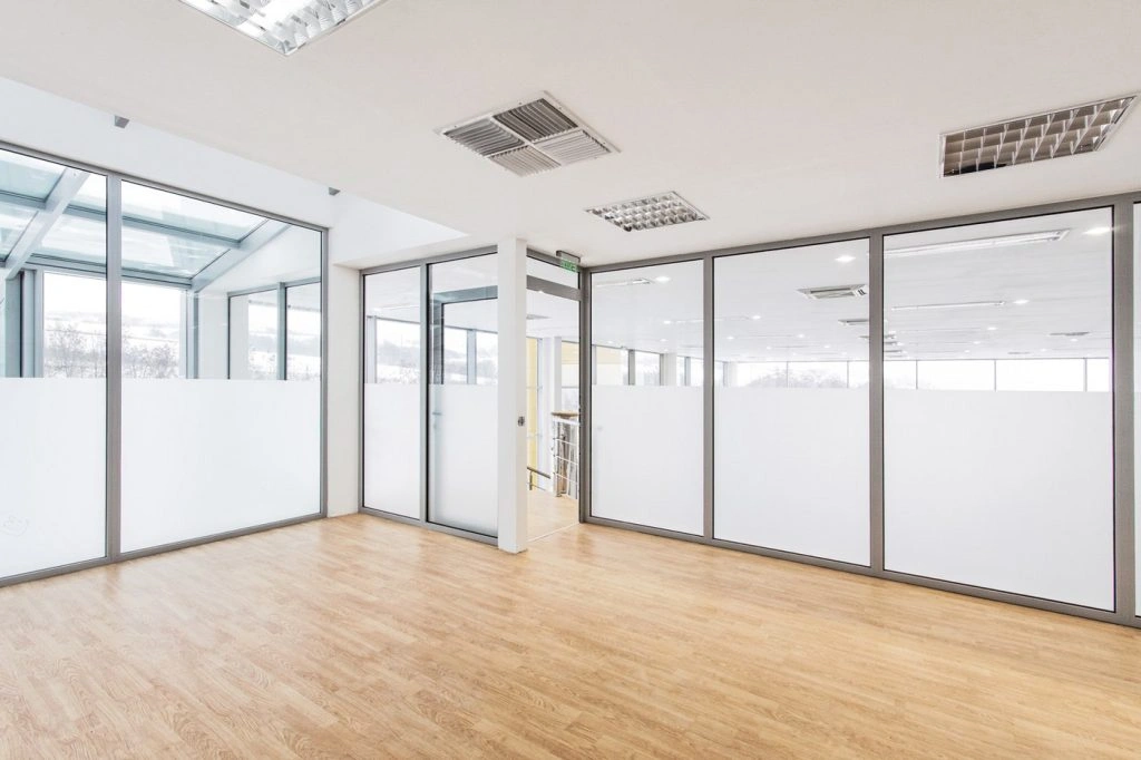 Glass Partition Services In Dubai