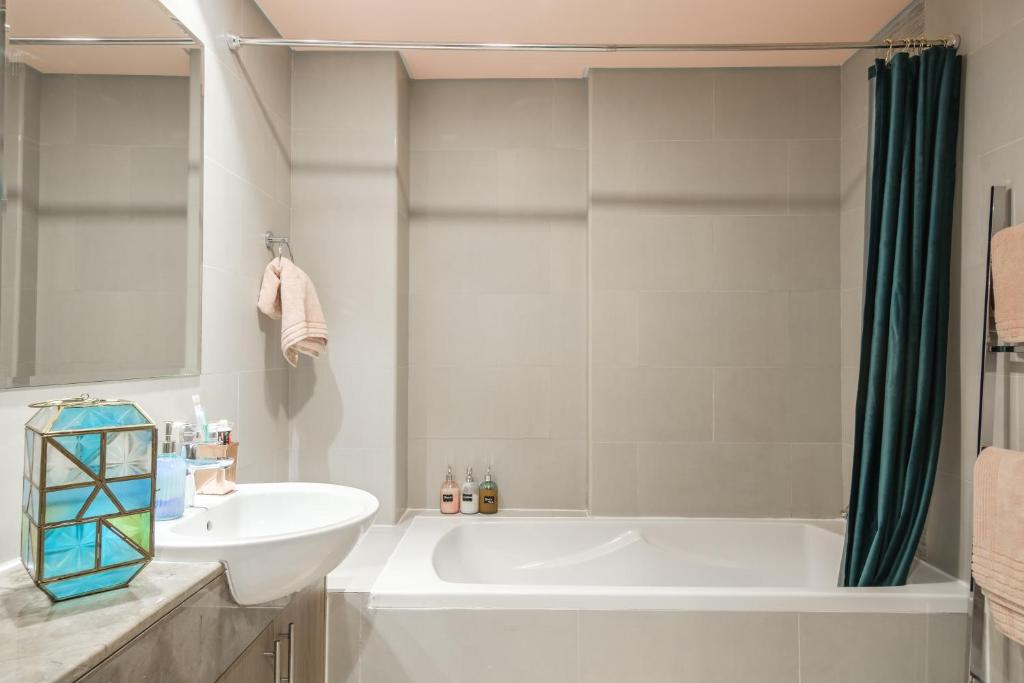 Bathroom Renovation in Jumeirah Village Triangle