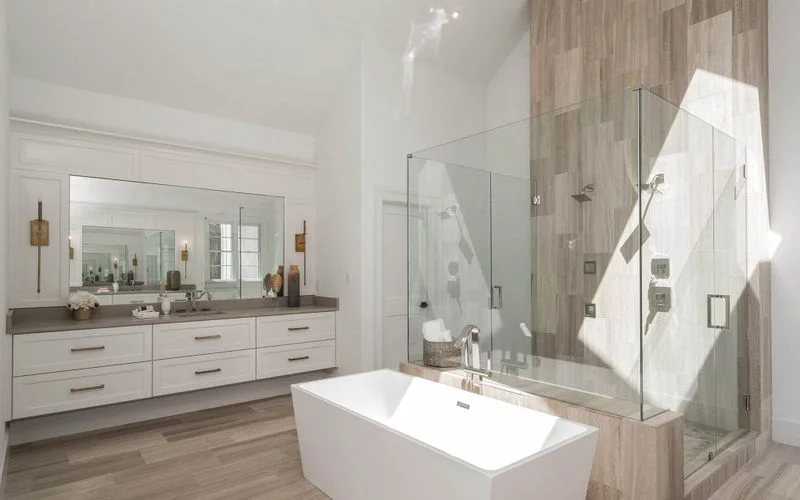 bathroom renovation in Port De La Mer